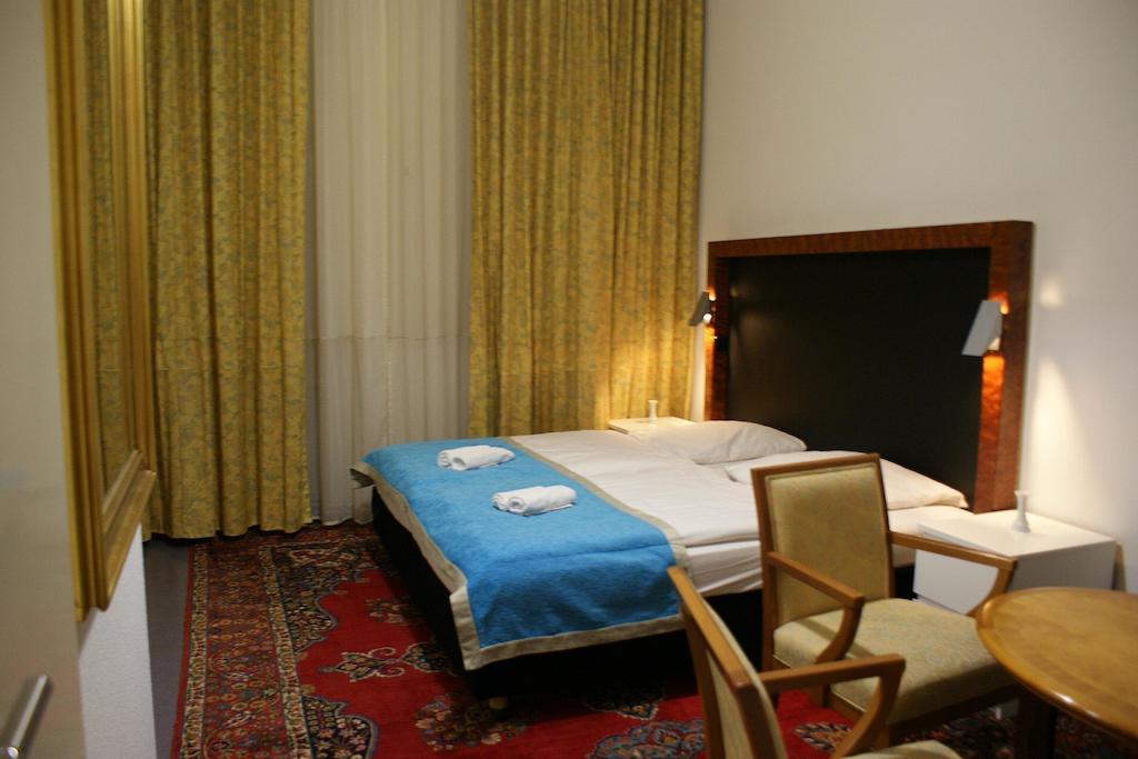 Hotel Garni Aaberna Berlin Rum bild