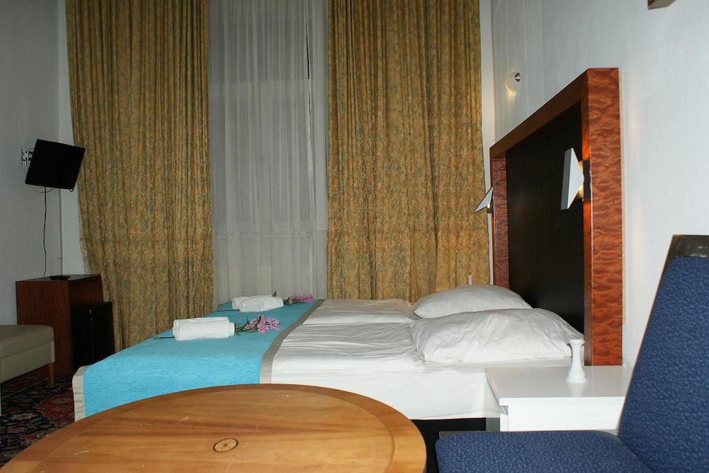 Hotel Garni Aaberna Berlin Rum bild