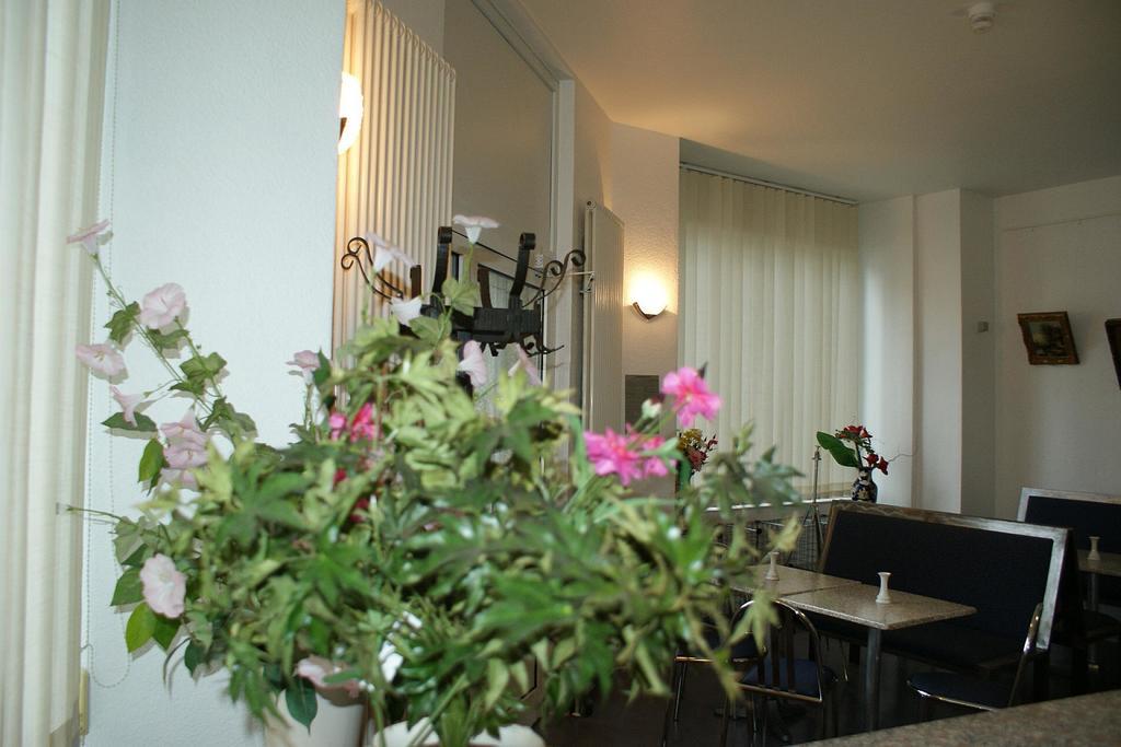Hotel Garni Aaberna Berlin Exteriör bild