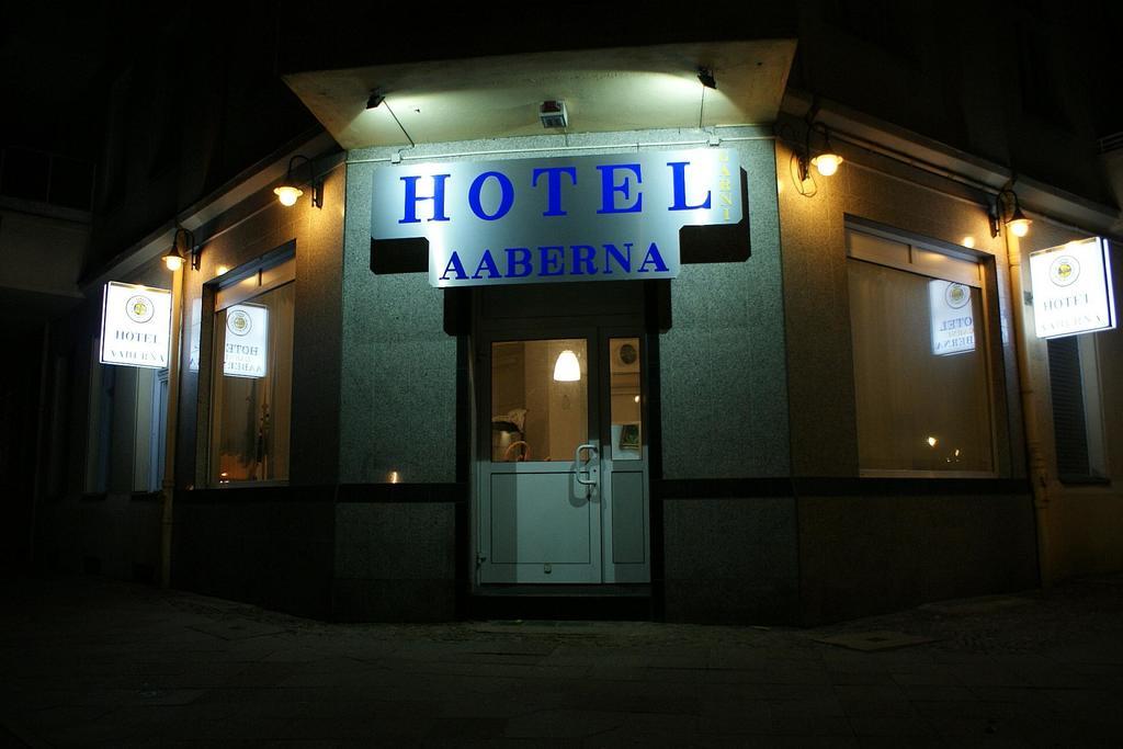 Hotel Garni Aaberna Berlin Exteriör bild